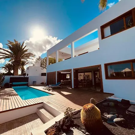 Costa Diseno * Costa Teguise