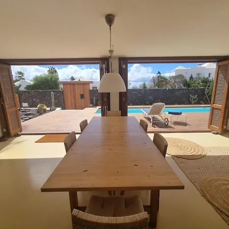 Villa Costa Diseno *